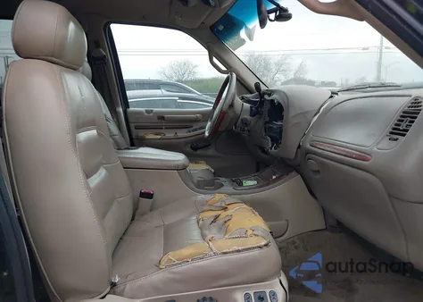 2000 Lincoln Navigator z USA, uszkodzony, nr VIN 5LMRU27AXYLJ05220